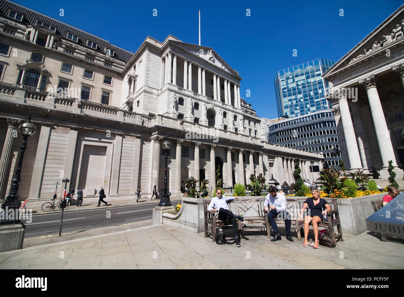 London UK. 2nd August 2018. The Bank of England  Monetary Policy Committee (MPC) has announced an interest rate rise by a quarter of a percentage point, from 0.5% to 0.75%  the highest level in 10 years since March 2009 and the interest rate  increase will hit nearly four million mortgage buyers Credit: amer ghazzal/Alamy Live News Stock Photo