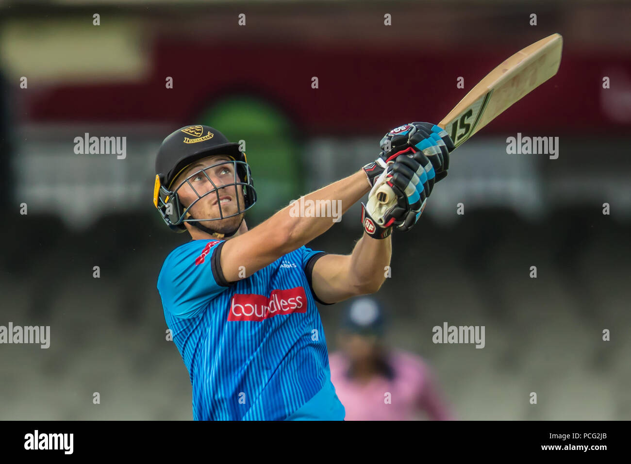 London Uk 2 August 2018 Philip Salt Hits A Six Batting For Sussex Sharks Against Middlesex Τσέκαρε τις νέες επιτυχίες που παίζουν δυνατά στον #athensparty! alamy
