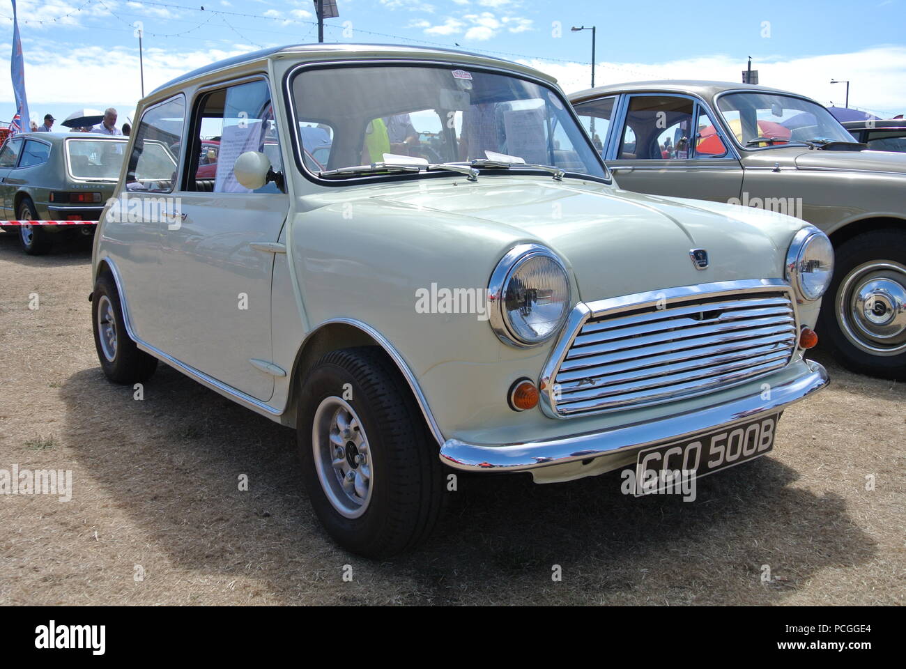 Austin Mini Stock Photos Austin Mini Stock Images Page 3 Alamy