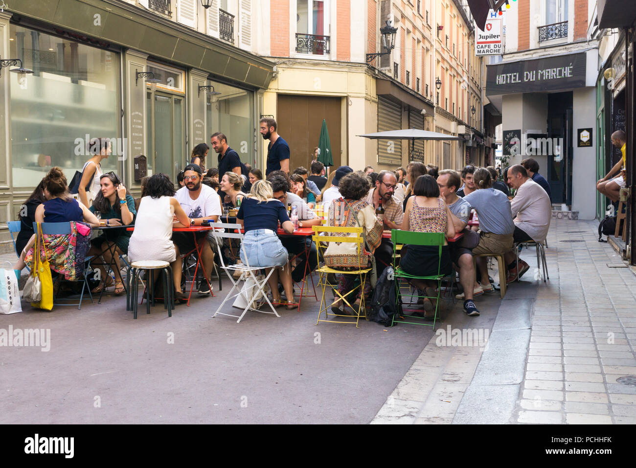 Le Musset, cafe bar, rue de l'Echelle , Paris, France Stock Photo - Alamy