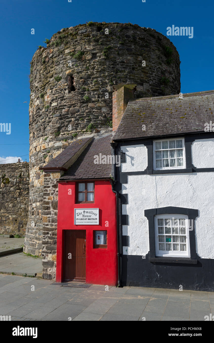 The Smallest House In Great Britain Stock Photos The Smallest
