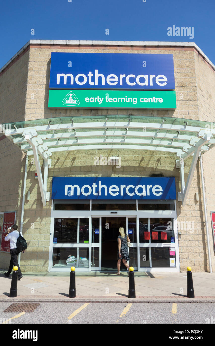 Mothercare Children's clothing store exterior, Kew Retail Park, Bessant Drive, Richmond, London, TW9, UK Stock Photo
