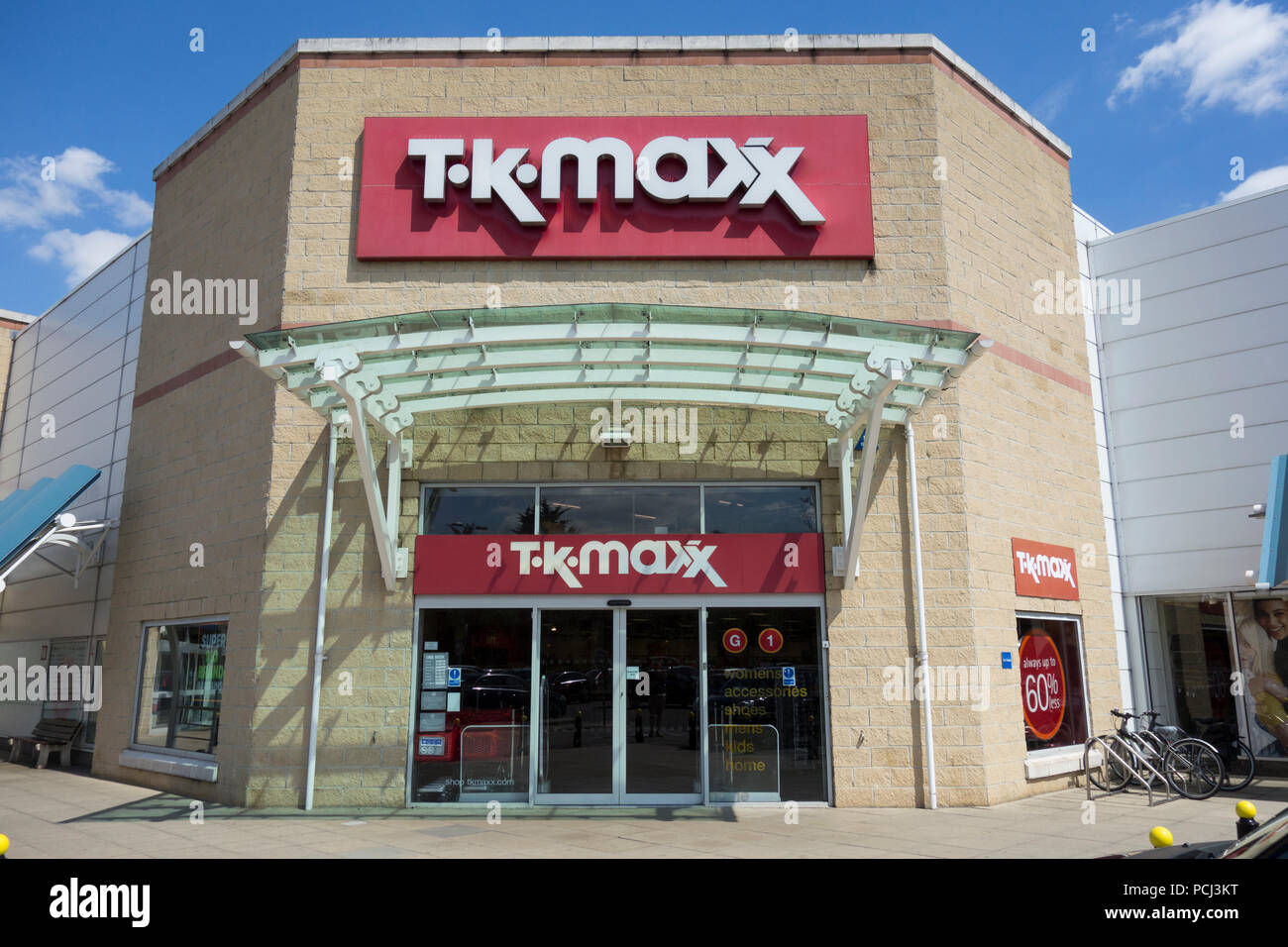 TK Maxx store exterior, Kew Retail Park, Bessant Drive, Richmond, London, TW9, UK Stock Photo