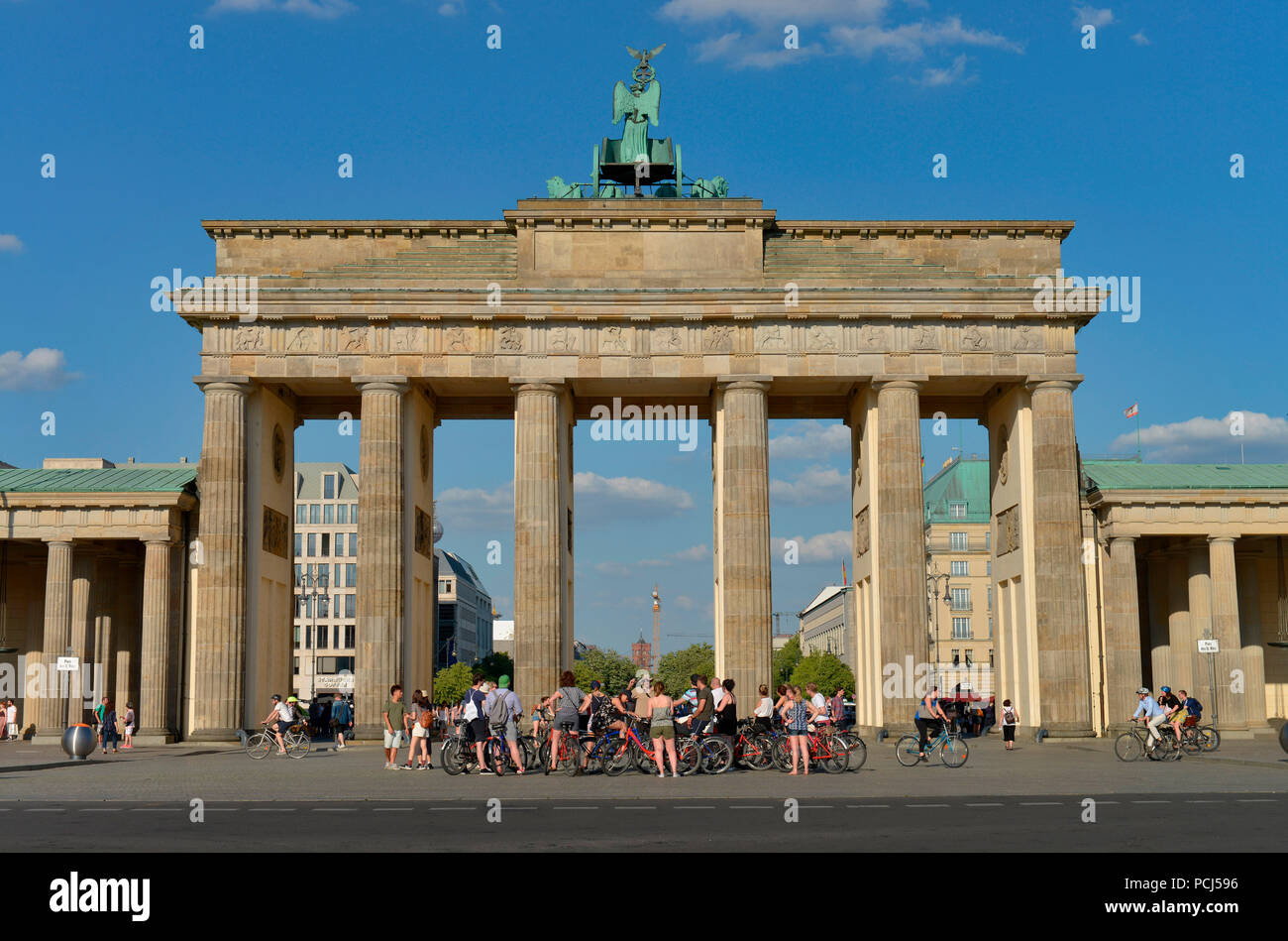 Brandenburger Tor, Platz des 18. Maerz, Mitte, Berlin, Deutschland Stock Photo