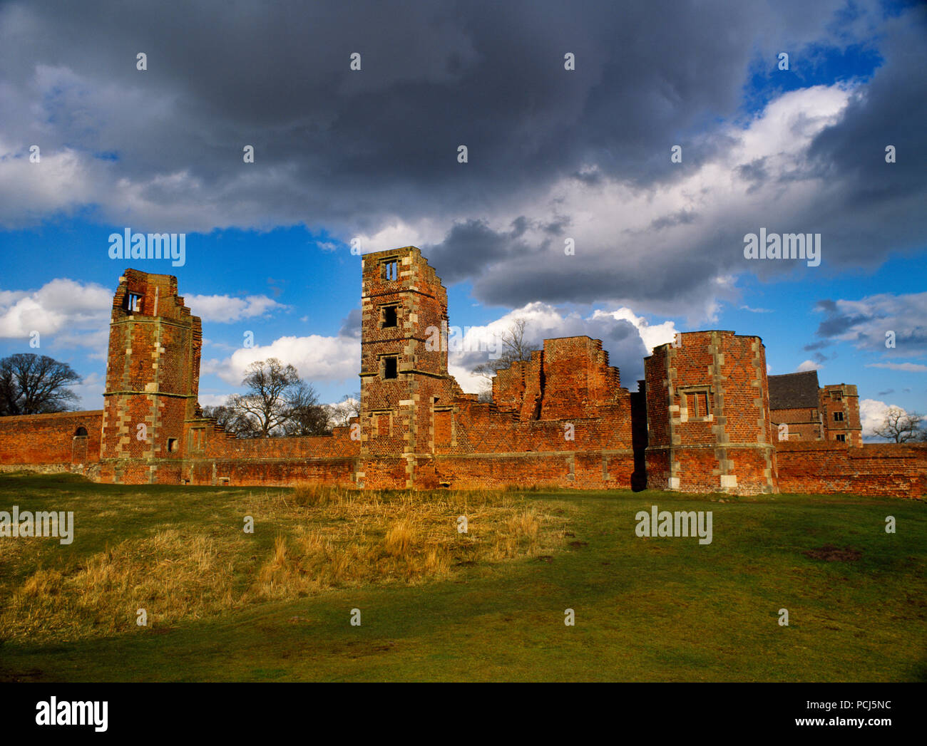 View NE of Bradgate House, Leicestershire, UK, childhood home of Lady Jane Grey: 16-year-old uncrowned 'Queen of England' for 9 days 10-19 July 1553. Stock Photo