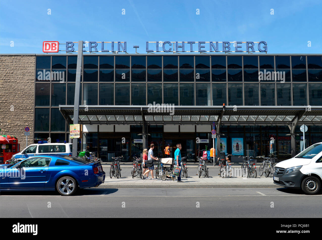 Page 2 Berlin Lichtenberg High Resolution Stock Photography And Images Alamy