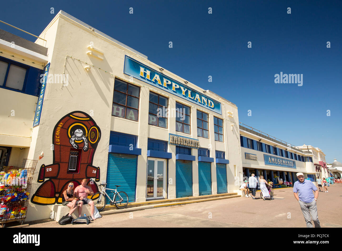 Bournemouth arcade hires stock photography and images Alamy