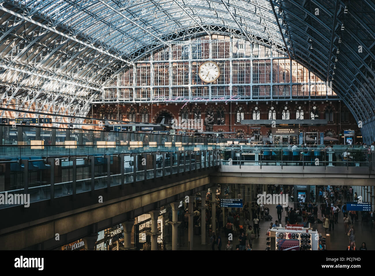 havaianas st pancras