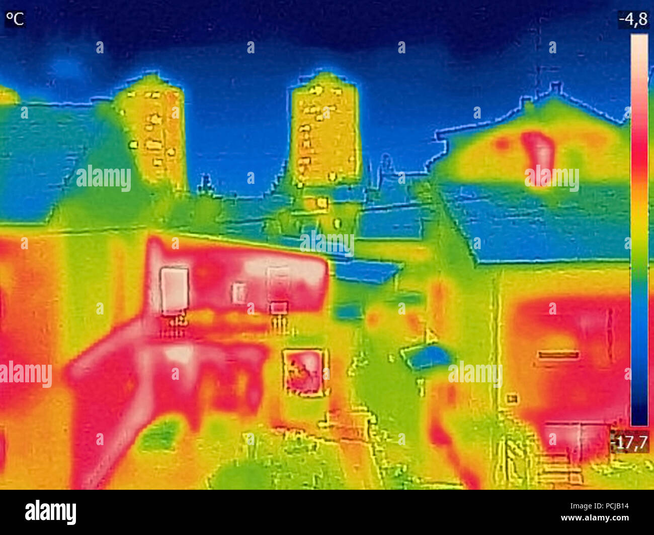 Shipwreck forkæle overholdelse Detecting Heat Loss Outside building Using Infrared Thermal Camera Stock  Photo - Alamy