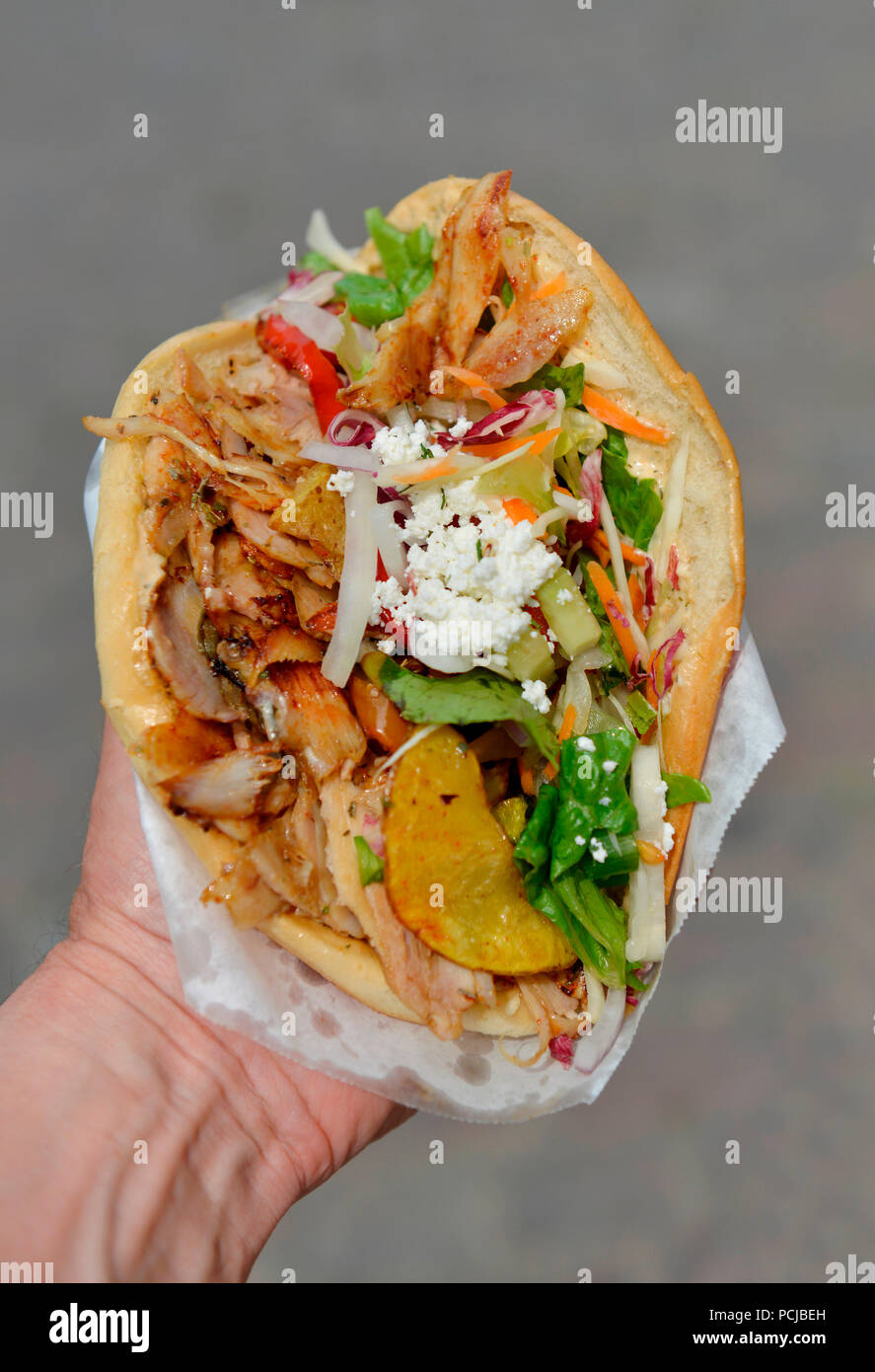Doner kebab berlin hi-res stock photography and images - Alamy