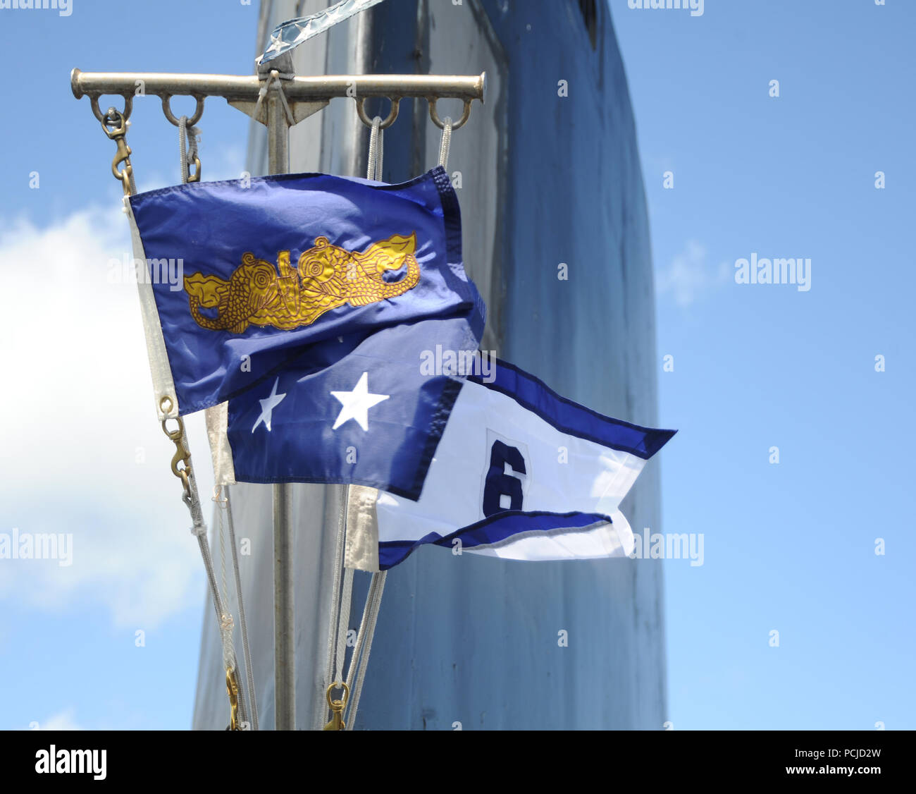 Norfolk Va Aug 1 18 Commander Submarine Force And Commander Submarine Squadron Six S Pennants Fly From The Flag Staff Of The Virginia Class Attack Submarine Uss Washington Ssn 787 During A Change Of Norfolk Va Aug 1 18 Commander Submarine Force And Commander Submarine Squadron Six S Pennants Fly From The Flag Staff Of The Virginia Class Attack Submarine Uss Washington Ssn 787 During A Change Of