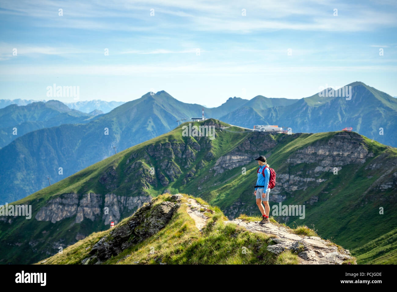 Mountain hiker mountain hiking hi-res stock photography and images - Alamy