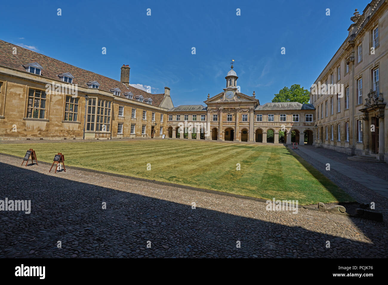 Cambridge College Square Hi res Stock Photography And Images Alamy