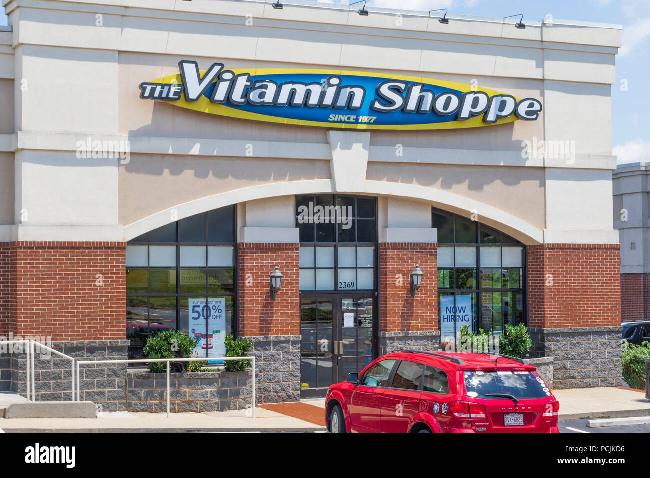 Vitamin shoppe hires stock photography and images Alamy