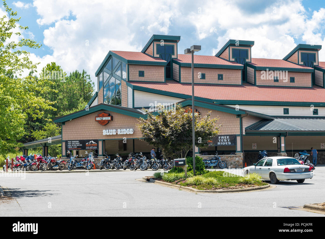 Hickory Nc Usa 26 July 18 Blue Ridge Harley Davidson Is A Local Retailer Of Motorycles And Accessories Stock Photo Alamy