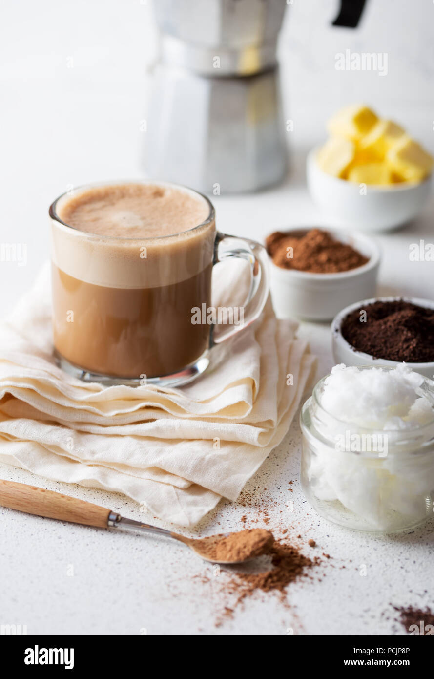 KETOGENIC KETO DIET DRINK. Coffe and cacao blended with coconut oil