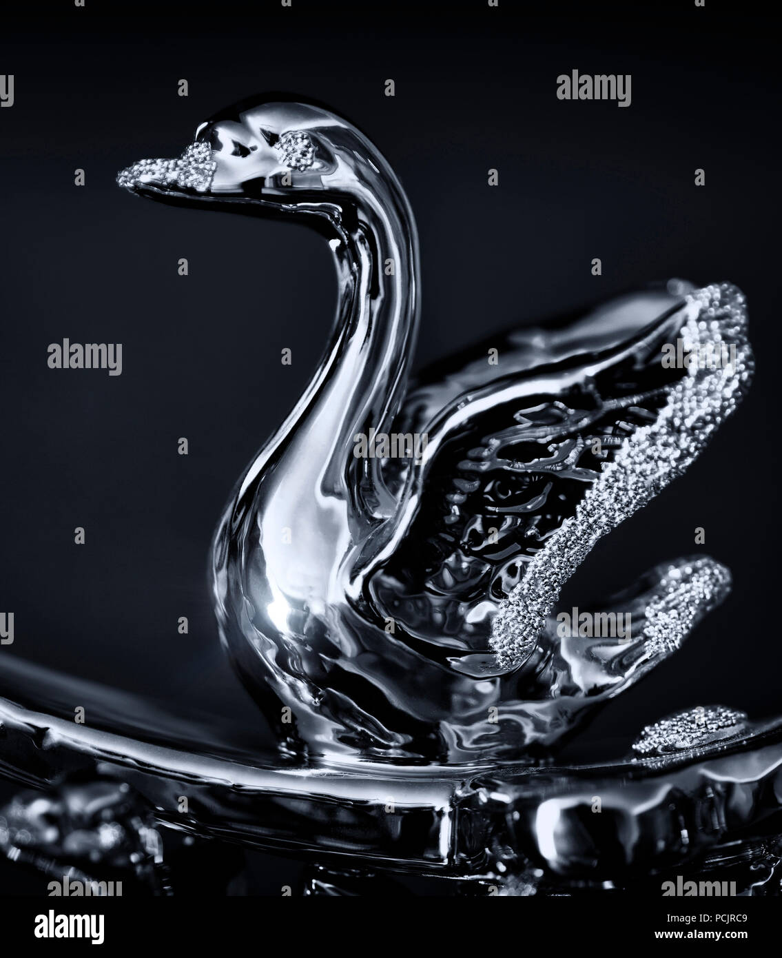 SILVER PLATED SWAN FIGURINE main image 1