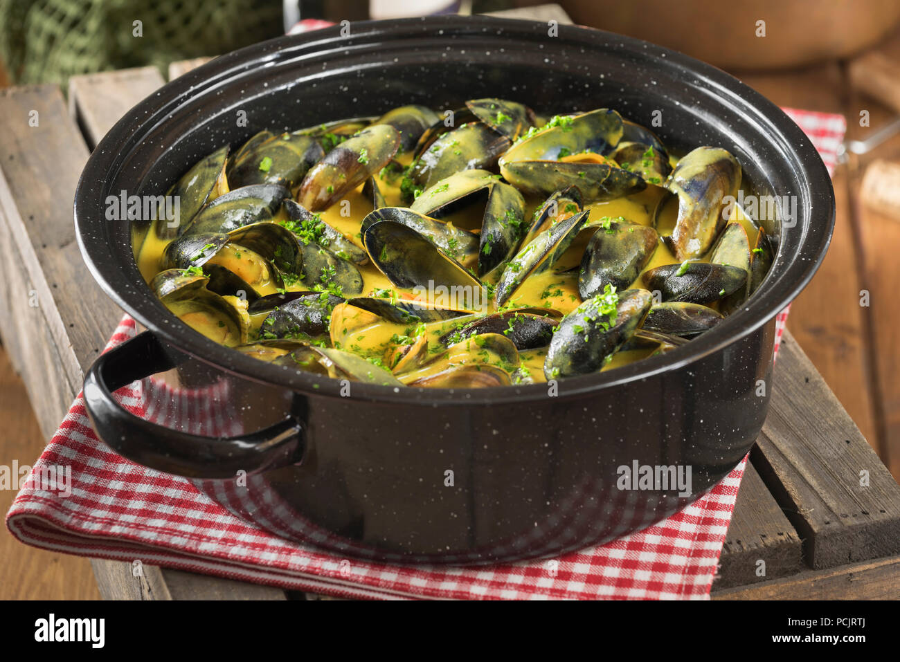 Moules mariniere in france hires stock photography and images Alamy