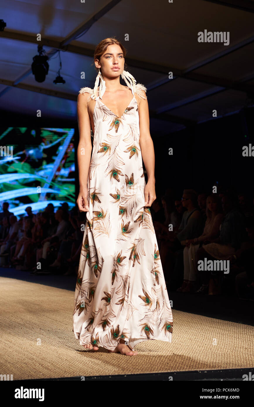 Bikini fashion show hi-res stock photography and images - Page 6 - Alamy