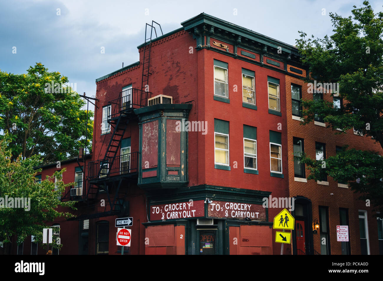 A corner store in Butchers Hill, Baltimore, Maryland Stock Photo Alamy