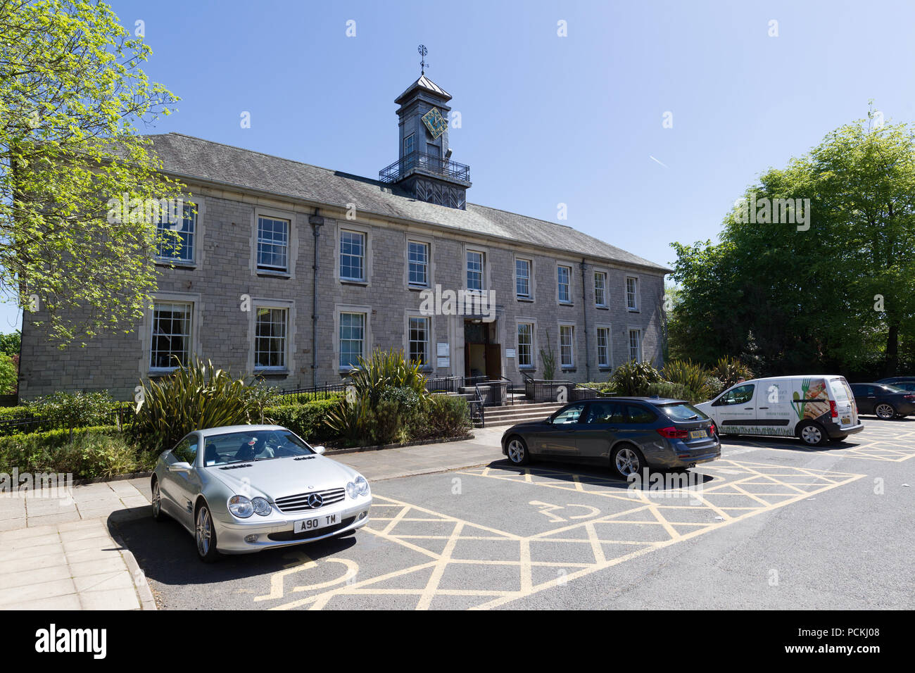 Kendal County Offices building registry office Stock Photo Alamy