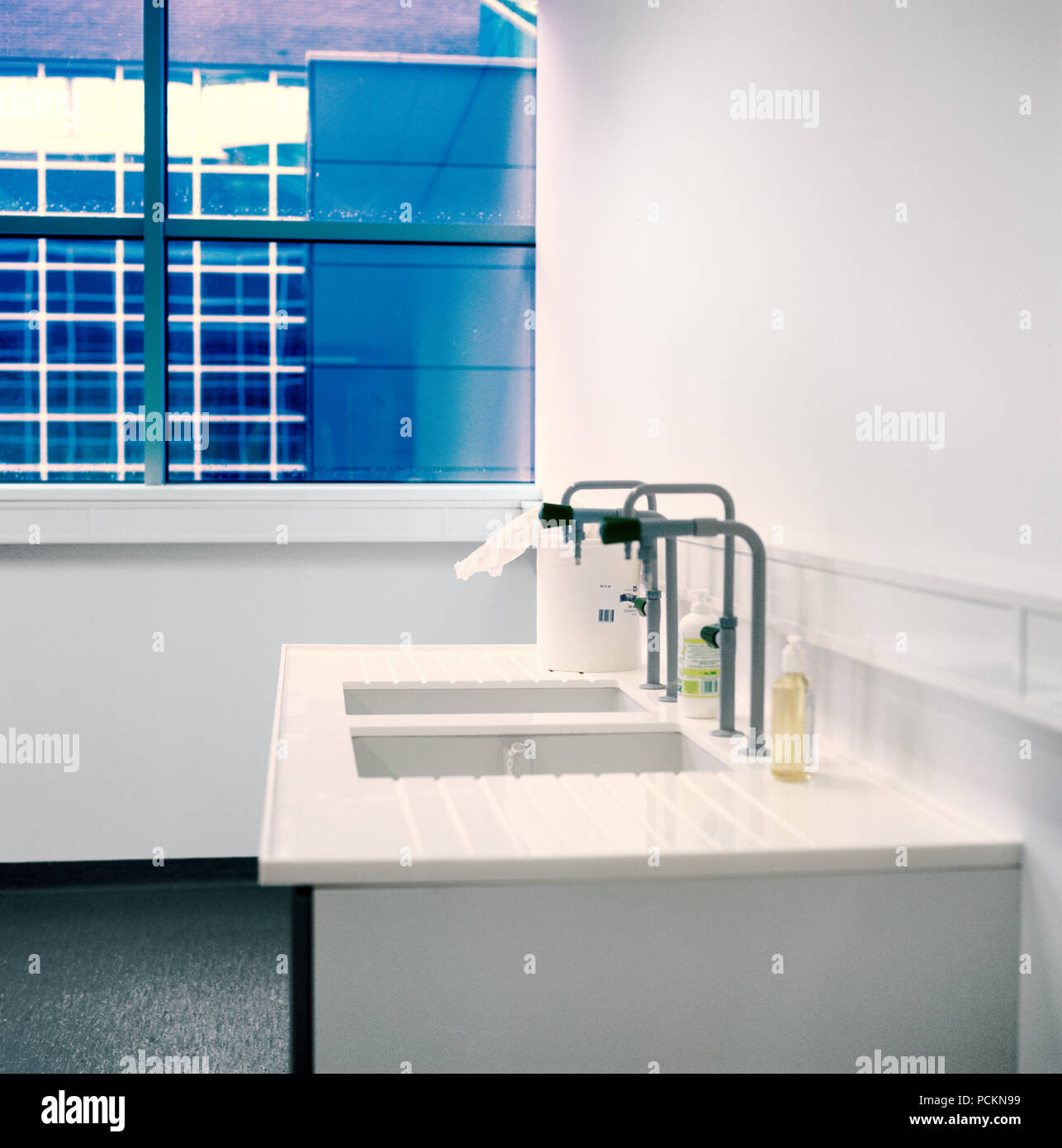 Bioincubator hi-res stock photography and images - Alamy
