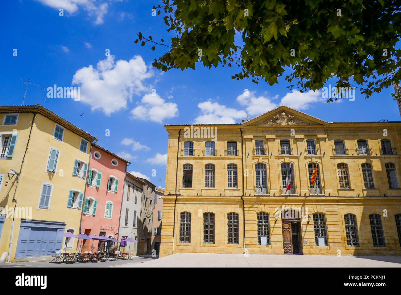Maximin la sainte baume hires stock photography and images Alamy