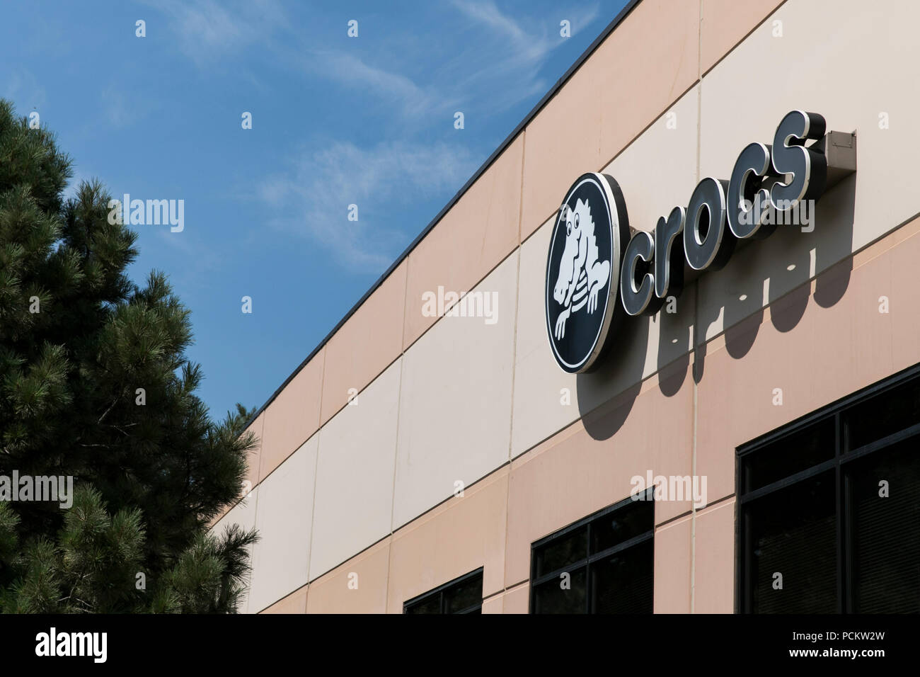 A logo sign outside of the headquarters of Crocs, Inc., in Niwot, Colorado,  on July 21, 2018 Stock Photo - Alamy