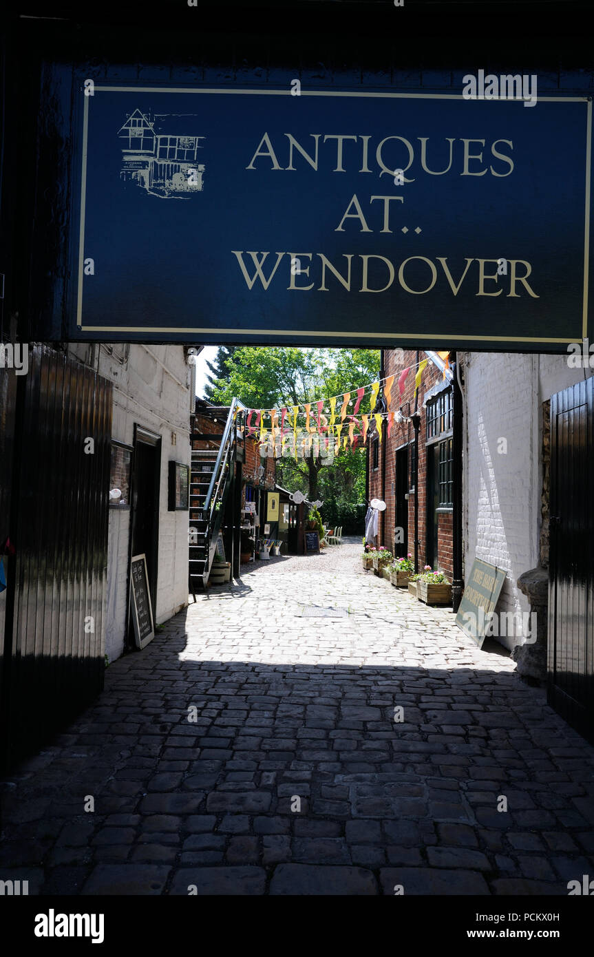 Wendover buckinghamshire hi-res stock photography and images - Alamy