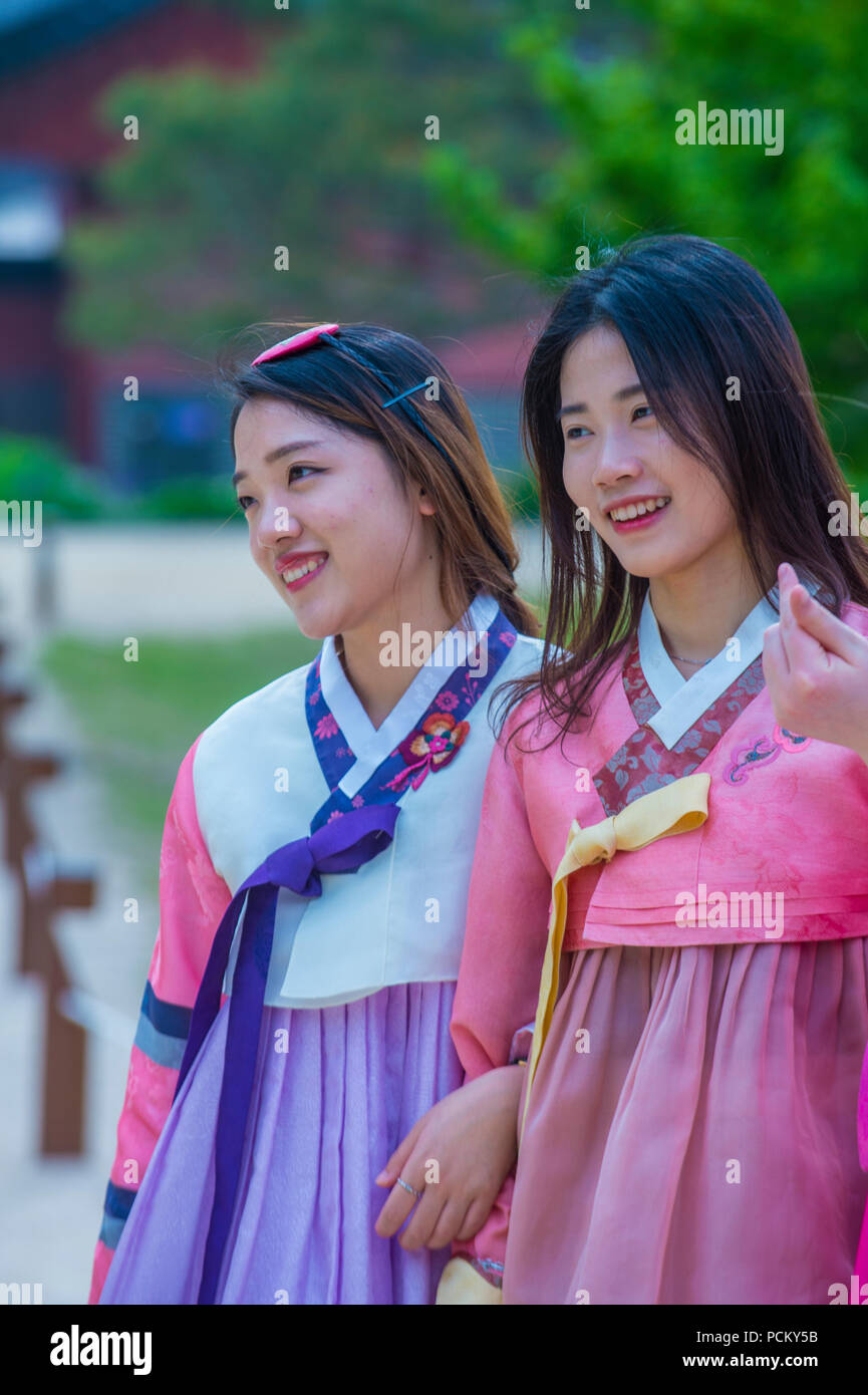 Korean women wearing Hanbok dress in Seoul Korea Stock Photo Alamy