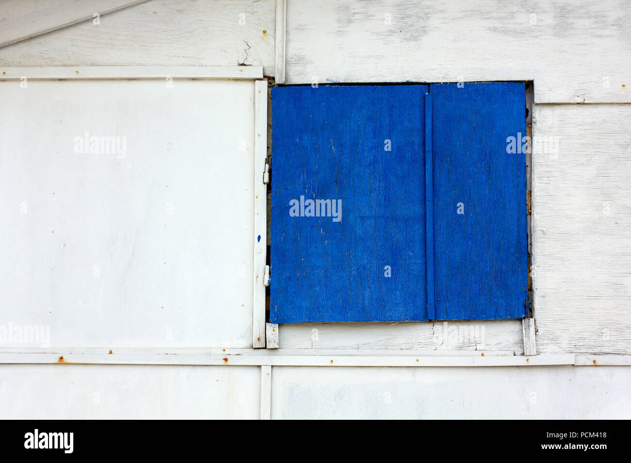 White window with white shutter hi-res stock photography and images - Alamy
