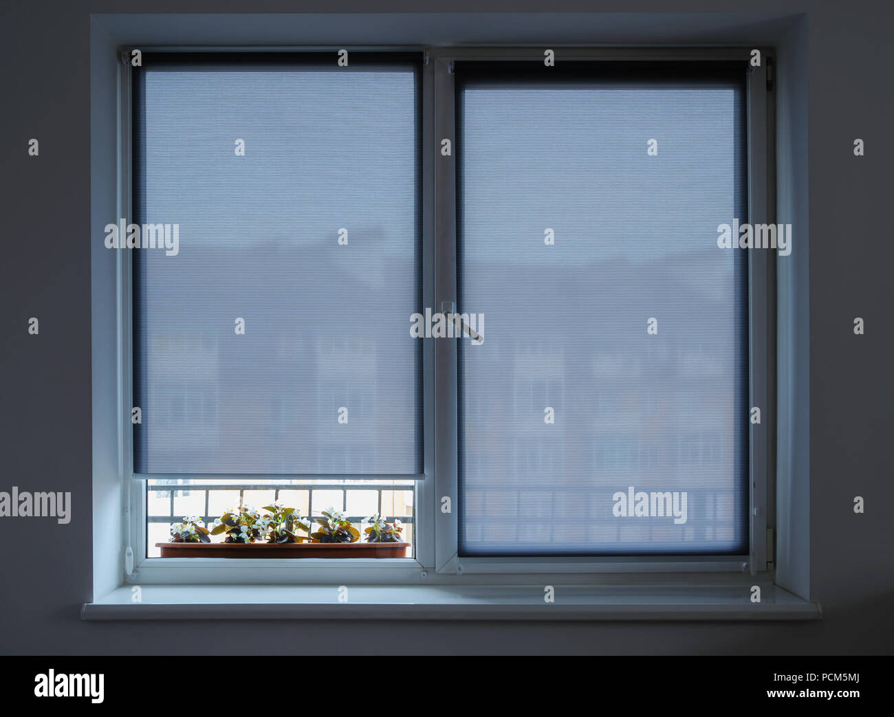 Roller shutters hires stock photography and images Alamy