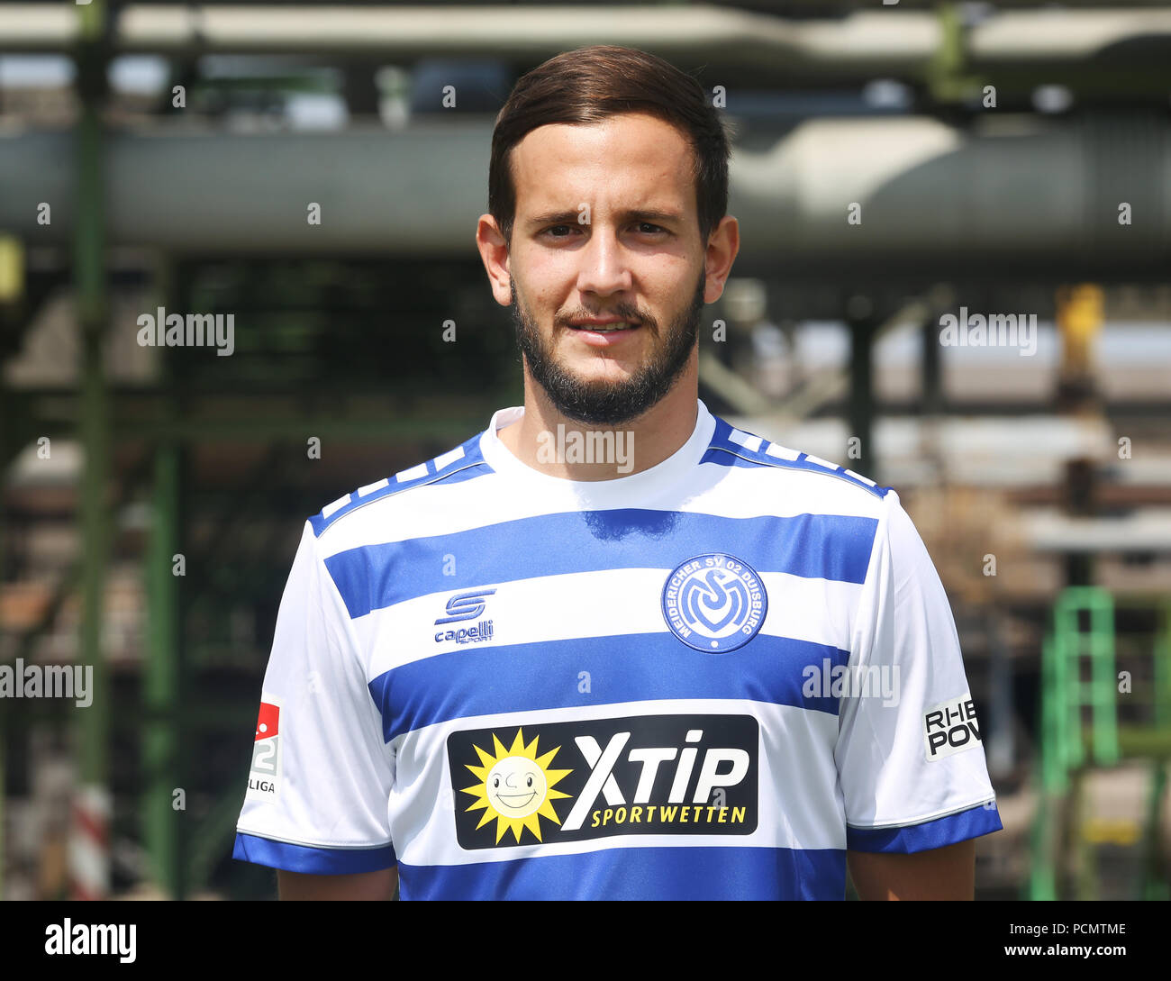 2nd German Bundesliga, official photocall MSV duisburg for season 2018/