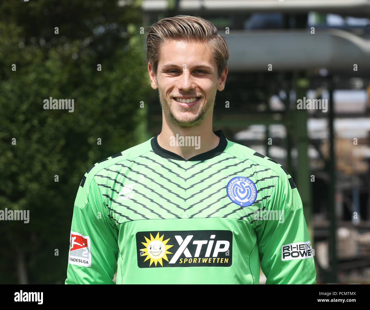2nd German Bundesliga, official photocall MSV duisburg for season 2018/19 in Duisburg, Germany: goalkeeper Daniel Mesenhoeler ; Photo: Roland Weihrauch/dpa | usage worldwide Stock Photo