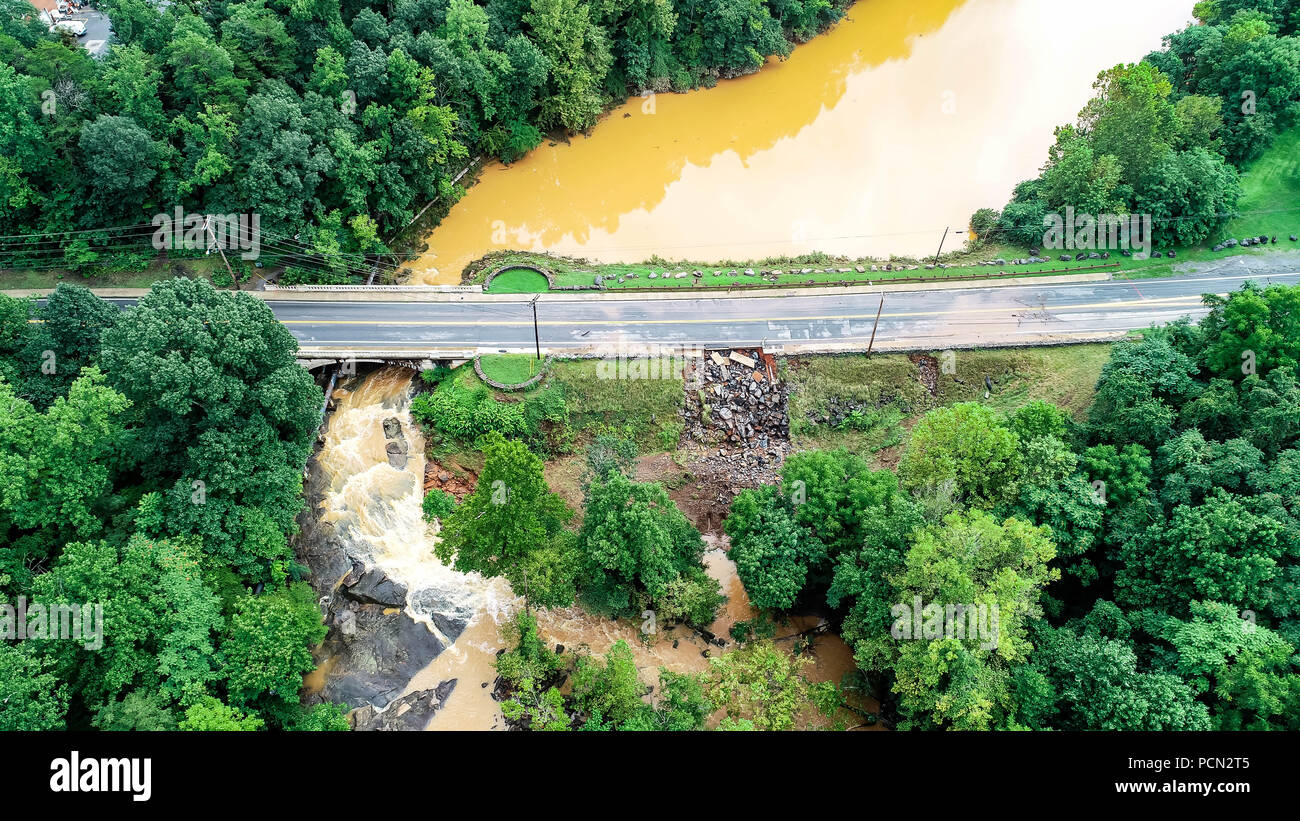 Lynchburg Va Flooding Dam College Lake Hi res Stock Photography And