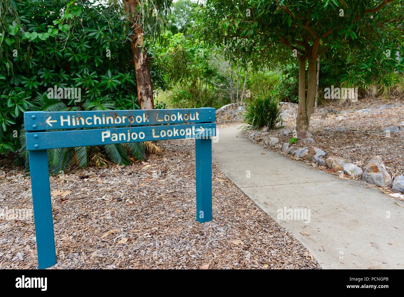 Hinchinbrook island and panjoo lookout sign hires stock photography