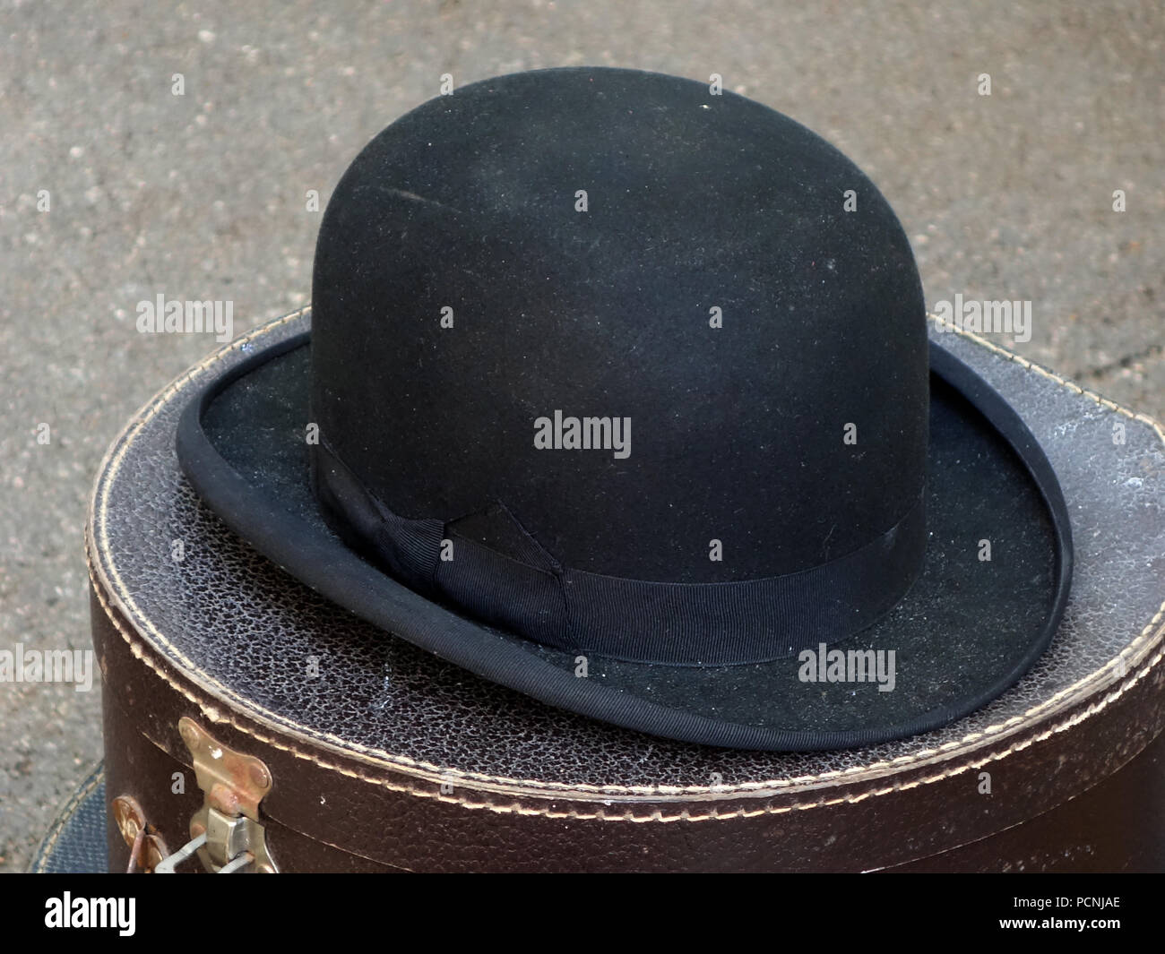bowler hat for sale