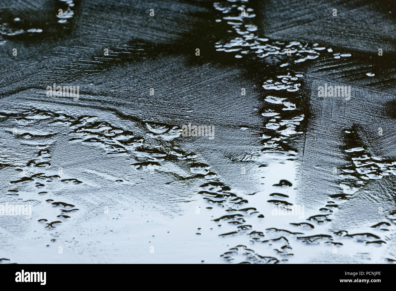 Ice freeze hi-res stock photography and images - Alamy