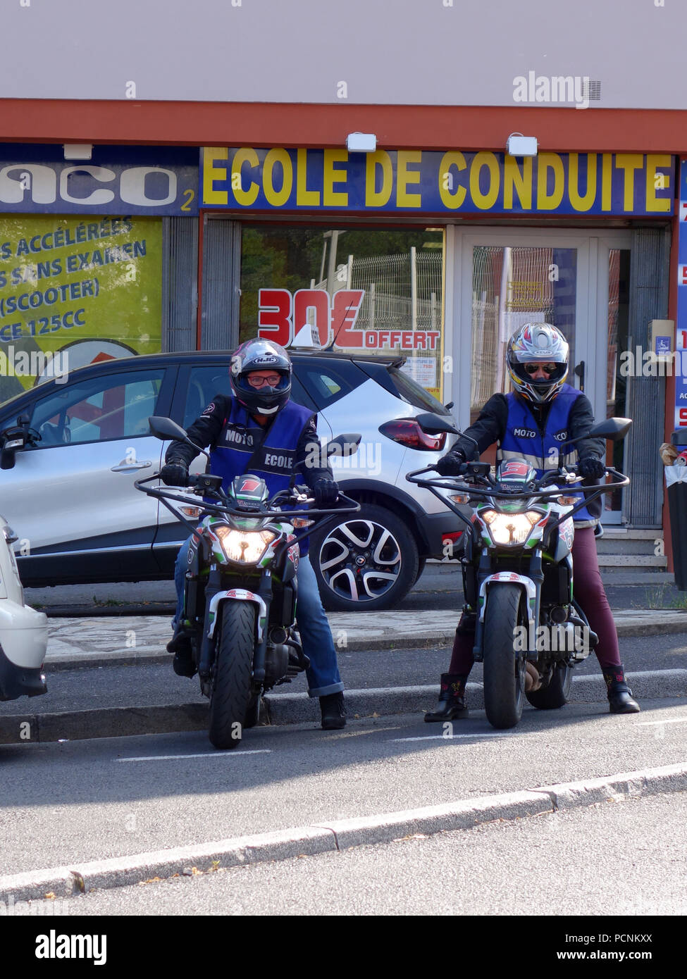 Two riders passing hires stock photography and images Alamy