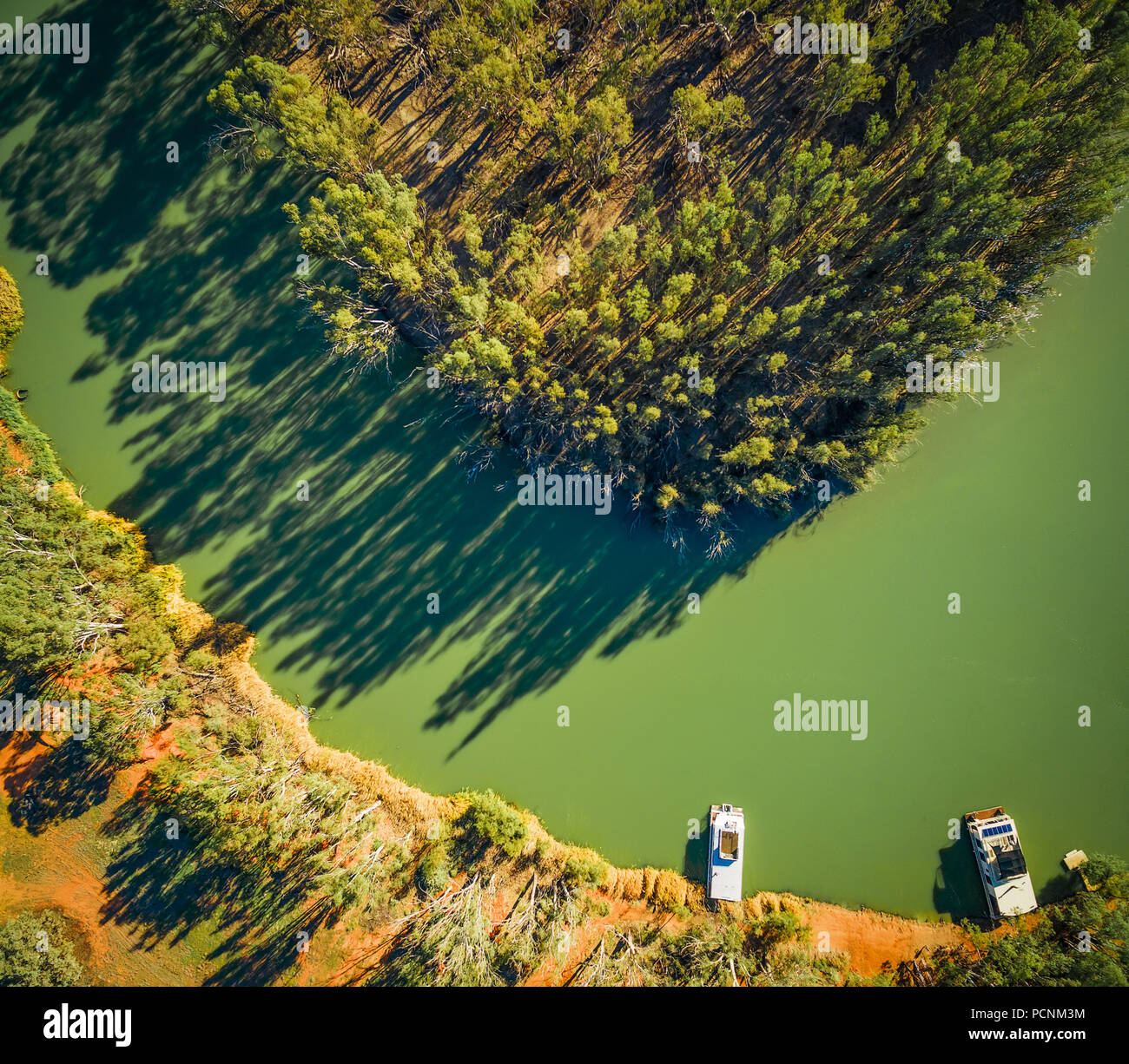 Houseboat murray river australia hires stock photography and images