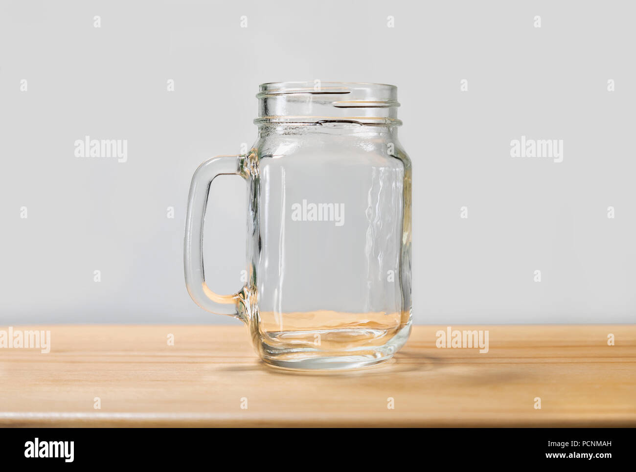 Download Mason Jar Empty High Resolution Stock Photography And Images Alamy