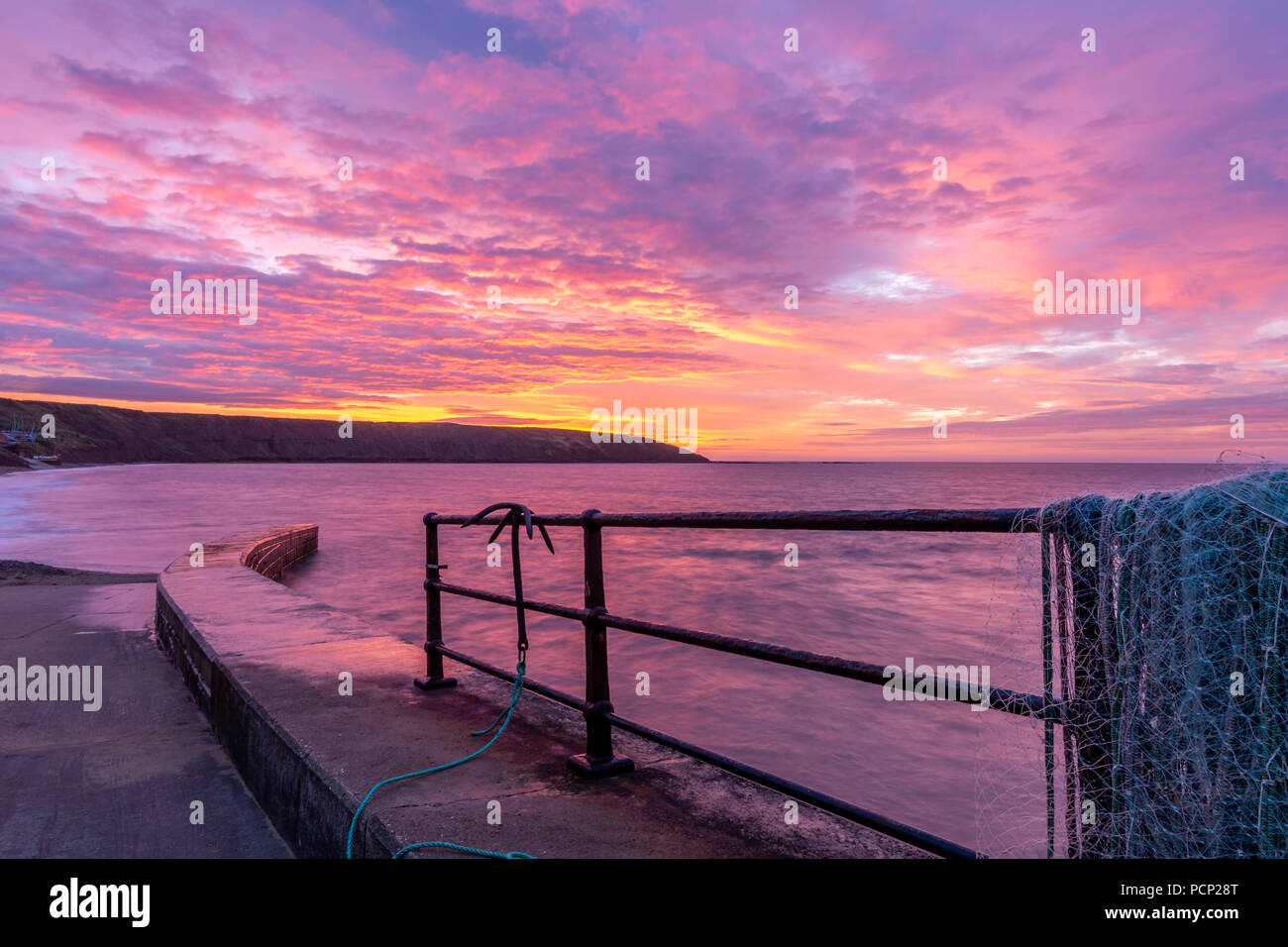 Filey brigg east yorkshire hires stock photography and images Alamy