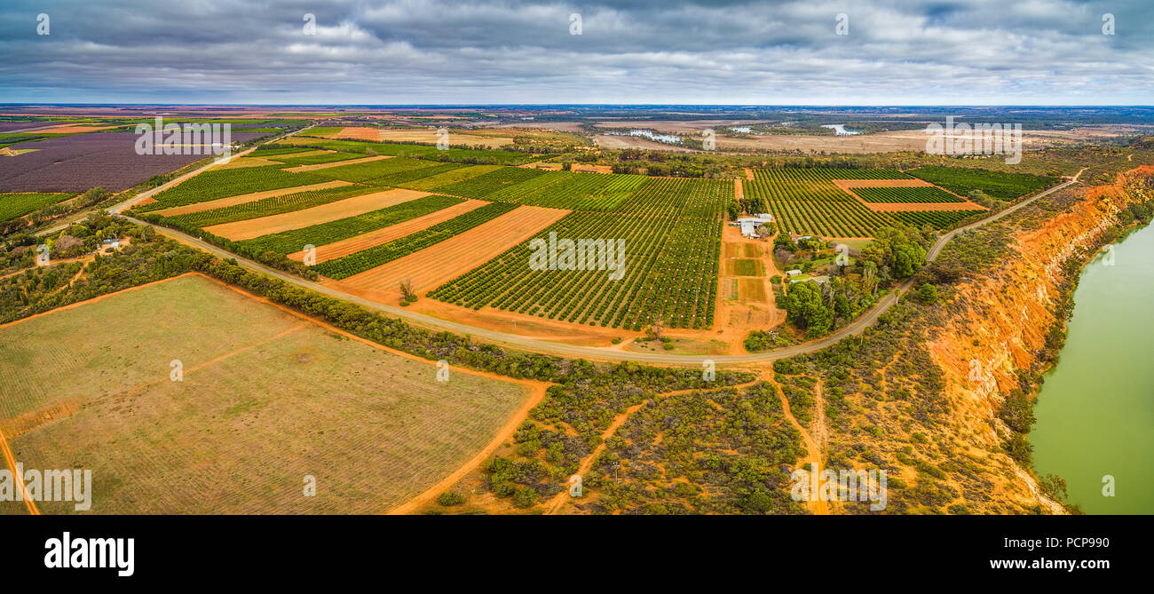 Paringa winery hires stock photography and images Alamy