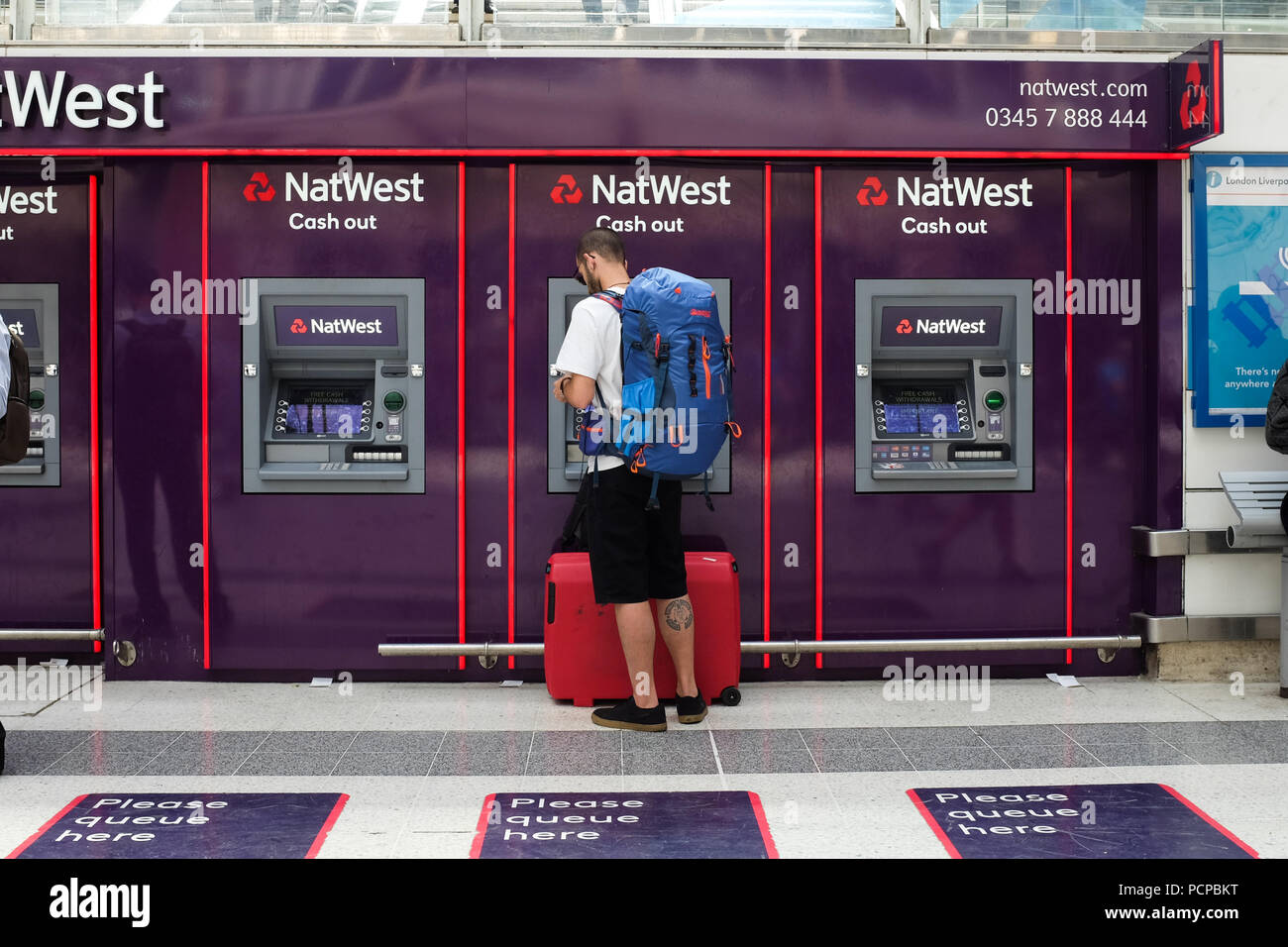Cash matchine nat west hires stock photography and images Alamy