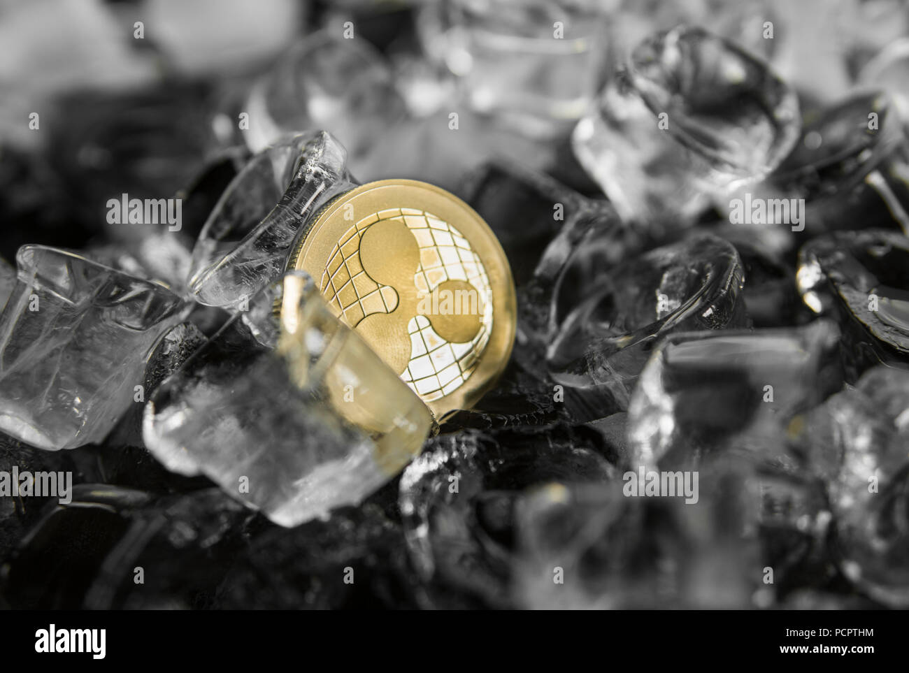 Bitcoin on ice hi-res stock photography and images - Page 2 - Alamy