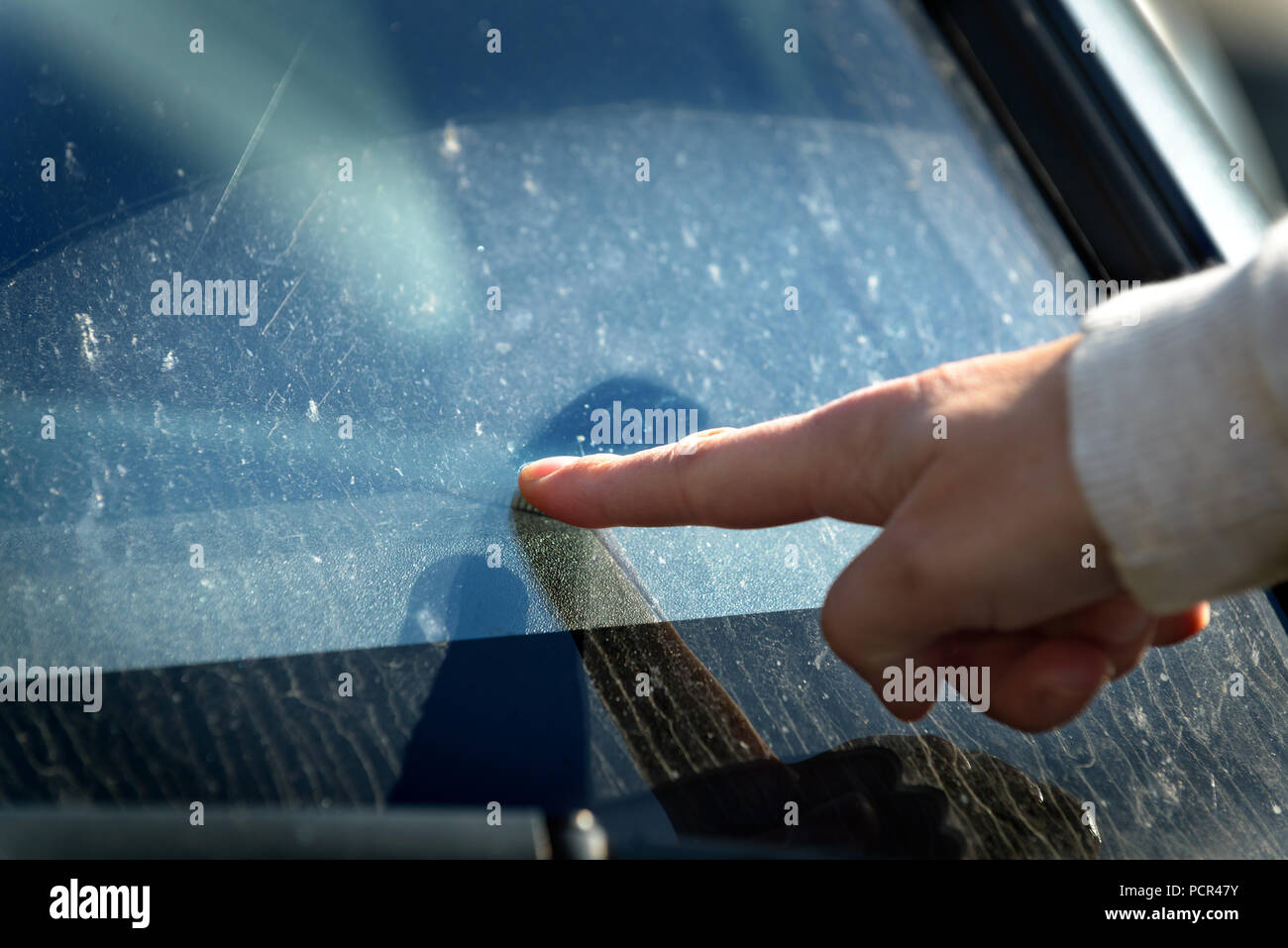 Dirty Car Window High Resolution Stock Photography and Images Alamy