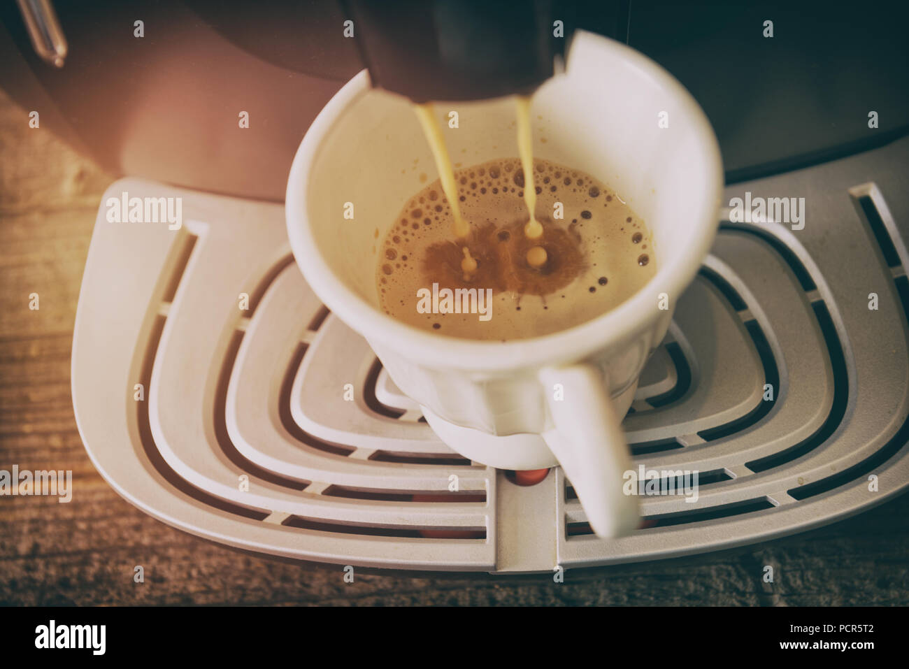 Coffee machine making fresh coffee crema Stock Photo Alamy
