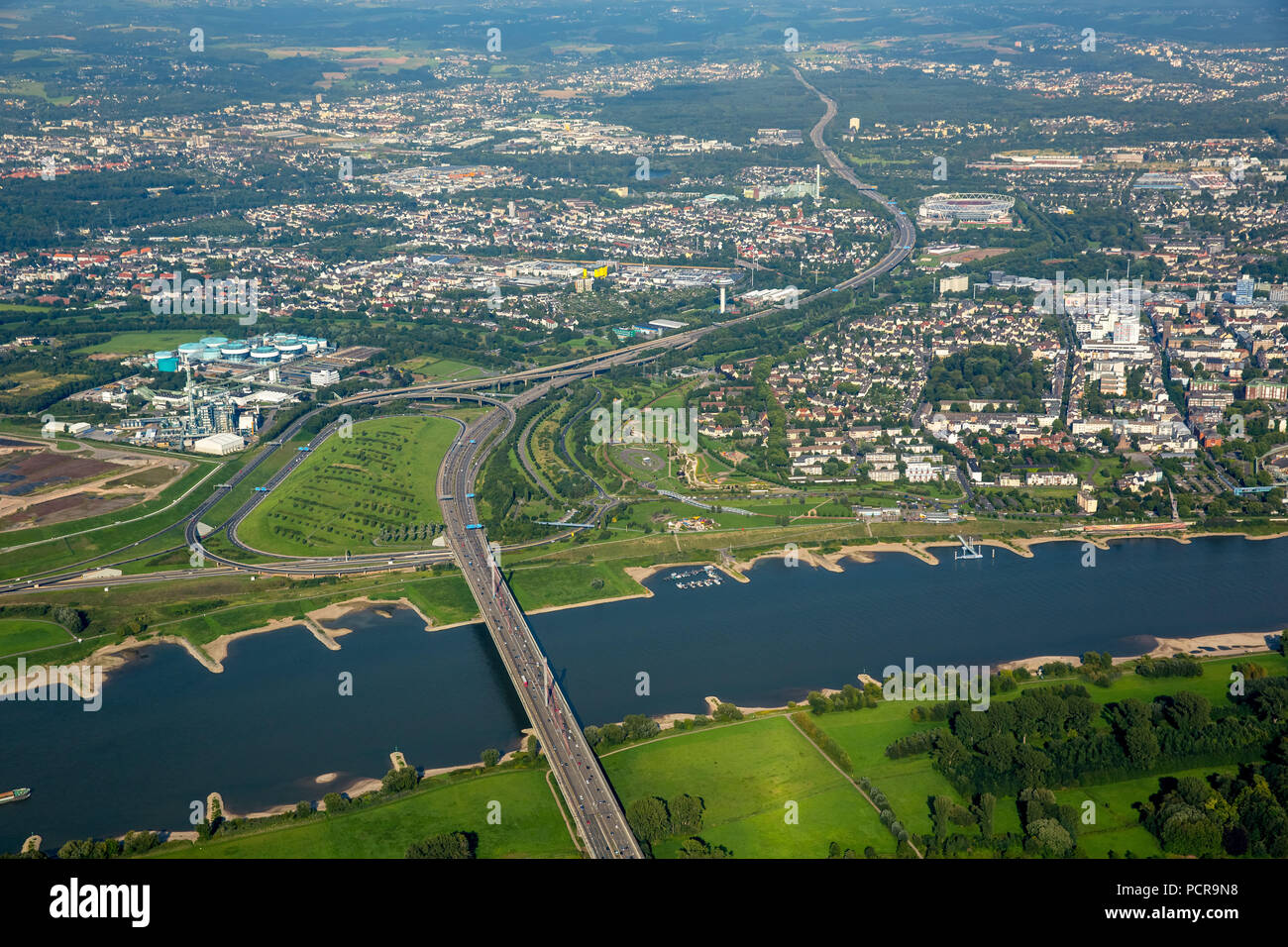 Autobahn section between the Leverkusen interchange and the Autobahn