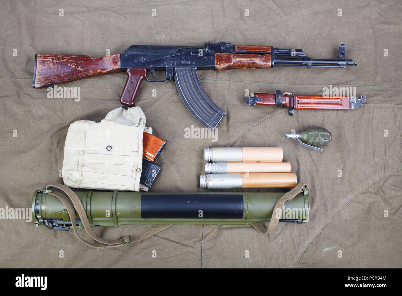 Kalashnikov Pneumatic Gun for Weapon Fans Kalashnikov Pneumatic Gun for Weapon Fans
