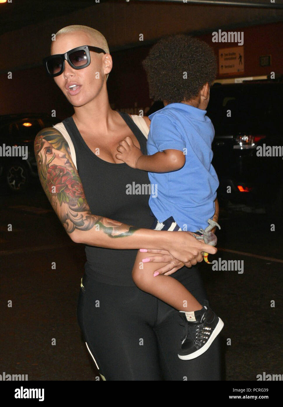 LOS ANGELES, CA JULY 03 Amber Rose showers her son Sebastian